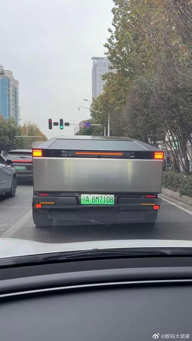 现在赛博皮卡可以上牌了嘛？不得不说确实很未来 