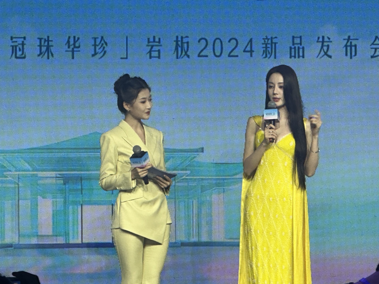 #迪丽热巴生图硬控我# 每一张迪丽热巴的生图都是对我的硬控，太美啦！ ​​​