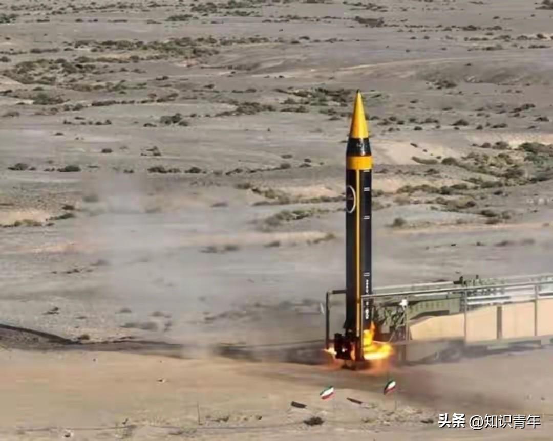 让人哭笑不得的事情发生了。

伊朗在3月25日表示，伊朗防空系统击落了一架美军F