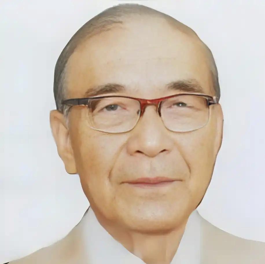 85岁医学泰斗邝安堃卖房赠子，藏着最动人的医者初心
 
上海滩医学泰斗邝安堃，8