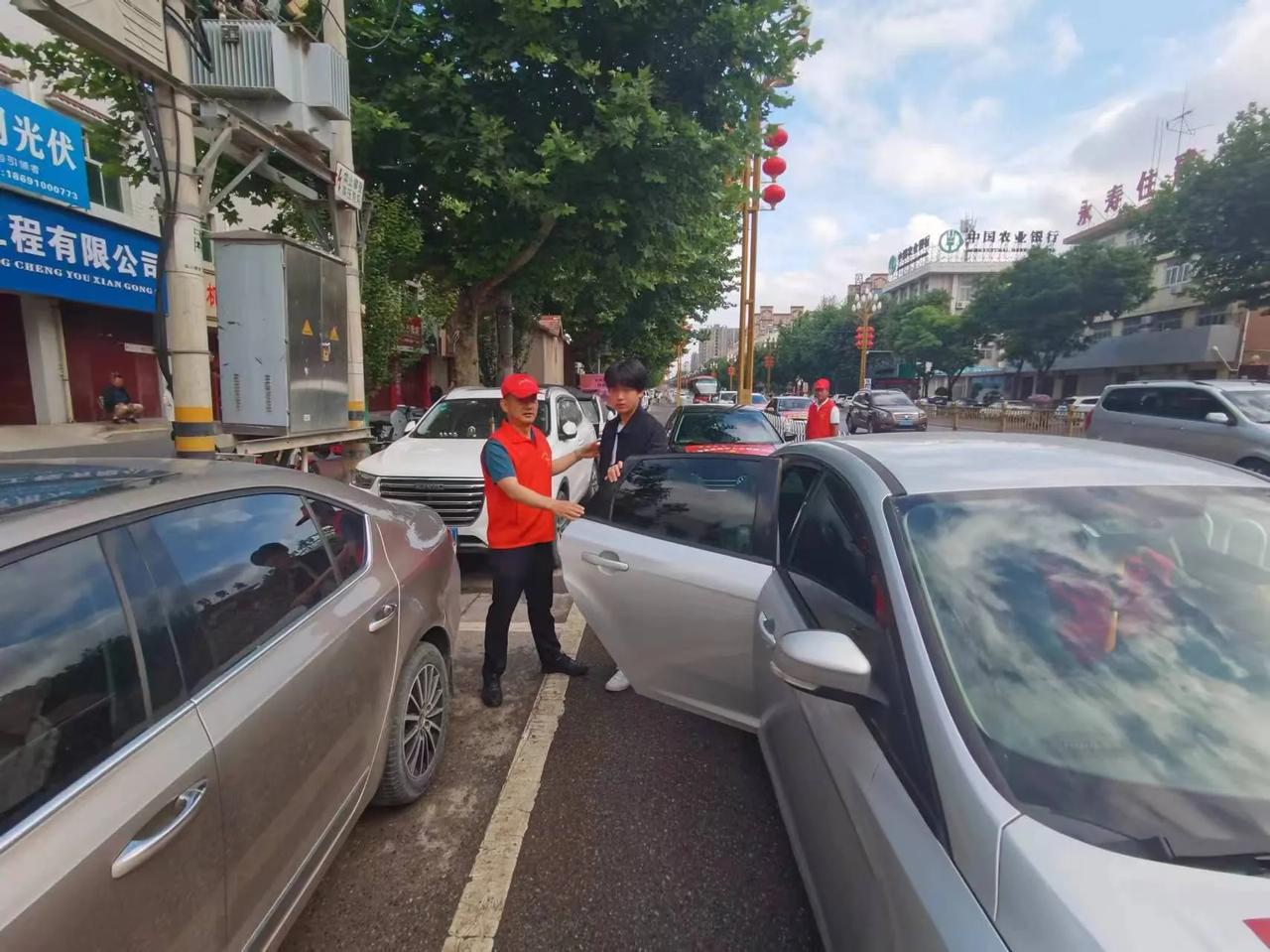 【咸阳市永寿退役军人志愿服务队：爱心助考·为梦护航】

        又到一年