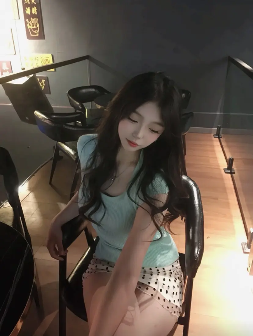 不回消息的滚 回消息的也滚 等的不是你的消息