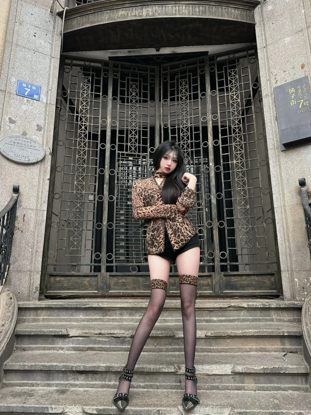 不懂豹纹的有难了