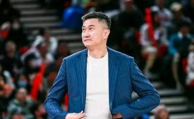 广东97-119不敌辽宁！杜锋导致失败——第二节两次换人的昏招，导致没抓住机会拉