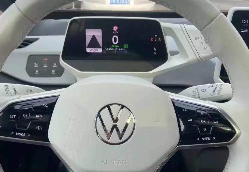 大众的倒车影像很贵吗?
最近大众id3降价，很火。绍兴11.98w可以提到车，不