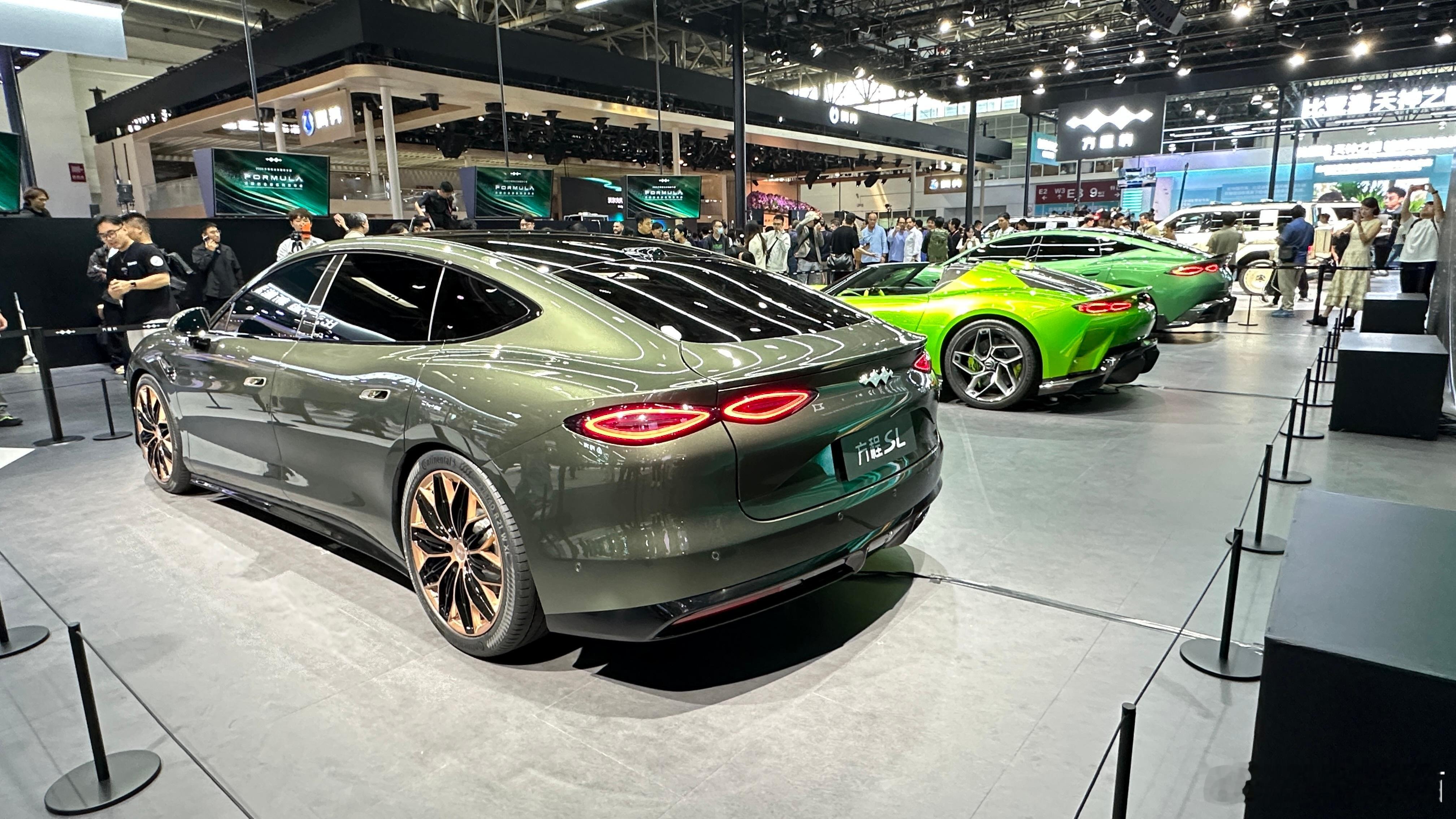 方程豹狠啊！一次搓三车，干碎超跑梦。方程S、方程SL、方程X，方程豹的越野/拉力