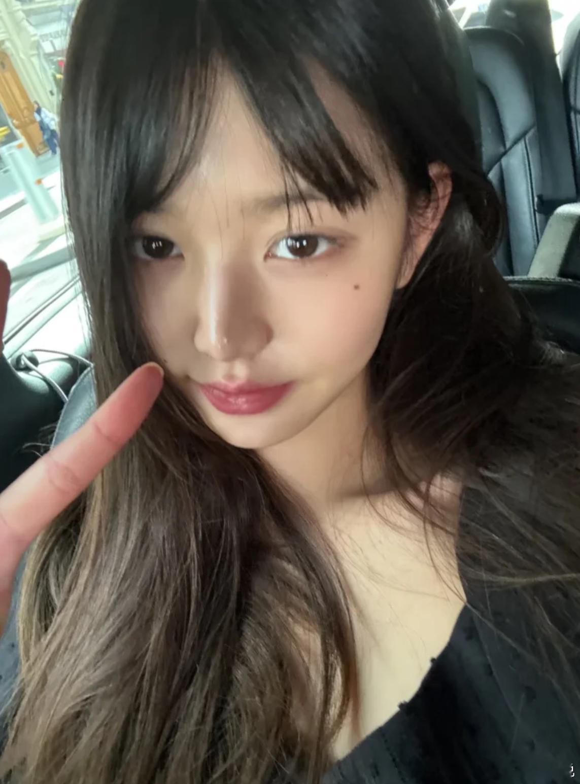 柳智敏🆚张元英，谁离了韩妆不能活？张元英ins柳智敏女五一 ​​​