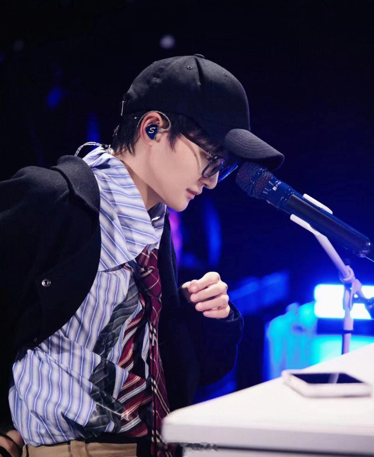 建议所有情歌过一遍周深的嘴周深的歌曲从来没有让我们失望过[哇]周深真的太会唱歌了
