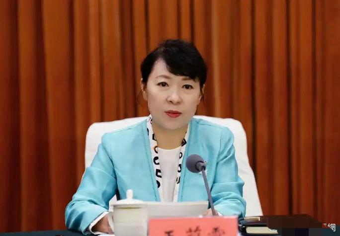 人啊，就是贪念太重了，要那么多钱干嘛呢！平平淡淡普普通通的做个人民的好父母官不好