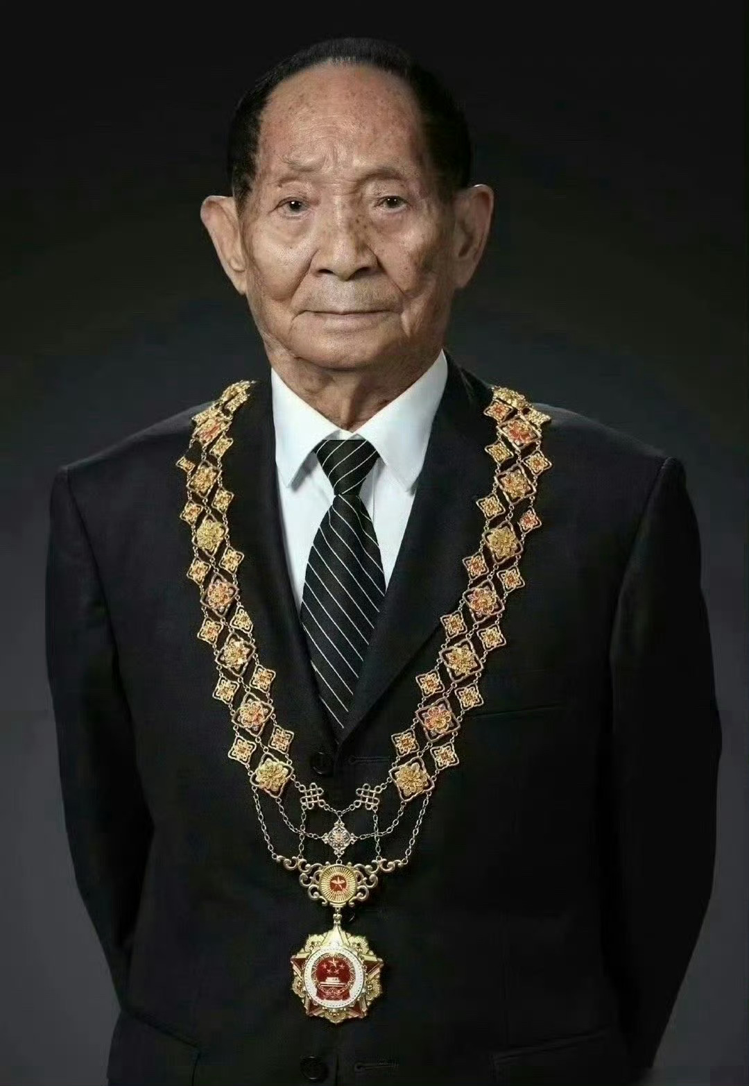 永远怀念袁老 ​​​