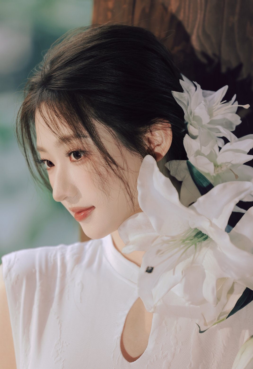 杨雨潼我的漂亮小众女星杨雨潼八月的第一天更新了三组图，每组都好好看啊，可以多多期