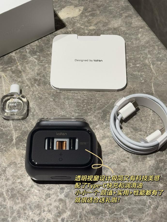 说实话，到了不惑之年，才意识到最让我“惑”的不是人生，是脸上这堆胡子。​
​
胡