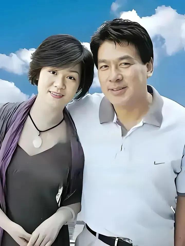朱时茂年轻时好帅呀，而且多才多艺，42年前主演的电影《牧马人》，人们今天还是记忆