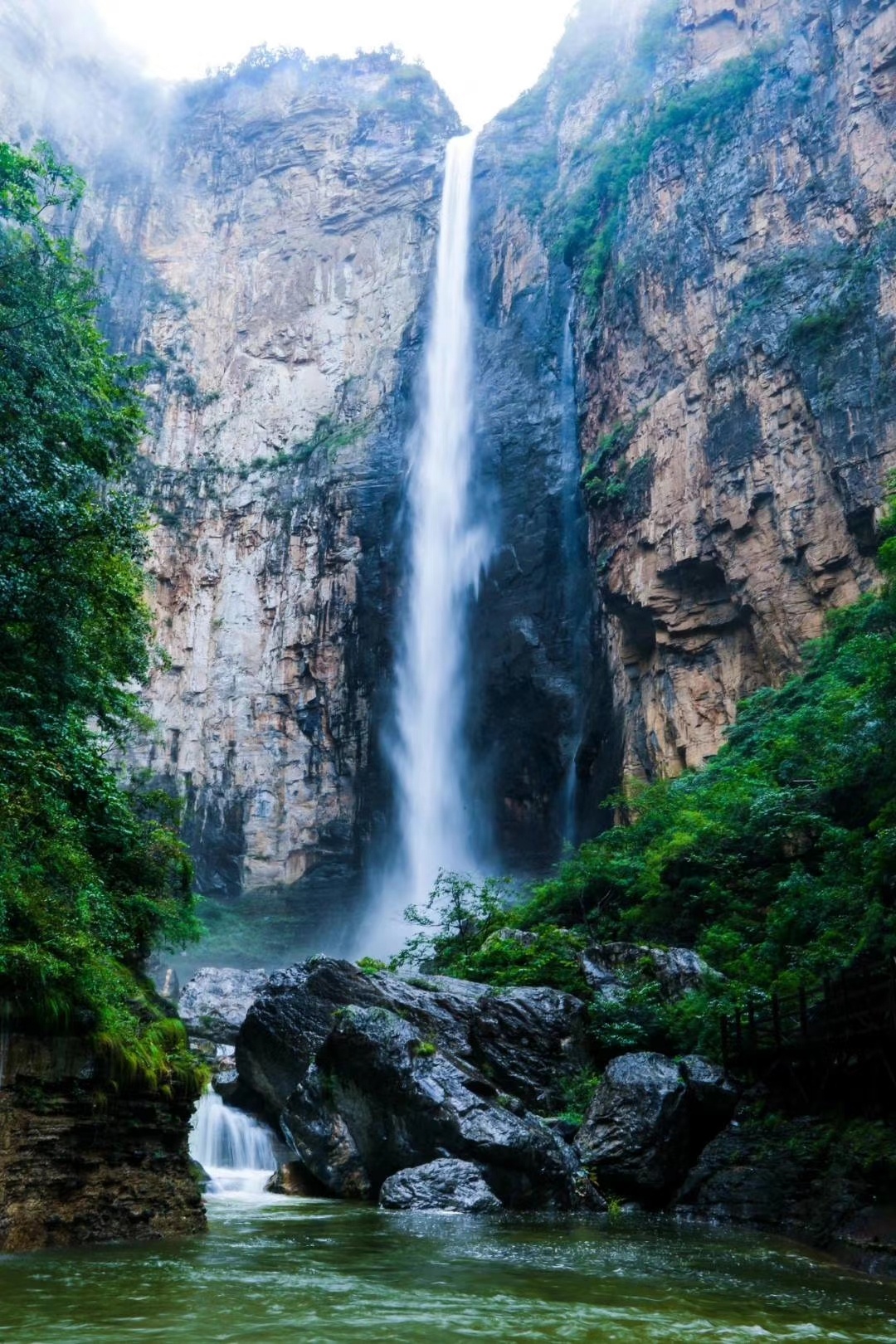 云台天瀑，气势磅礴，水量充沛！迎最佳观赏期！云台山夏日观瀑之旅安排上！#焦作一景