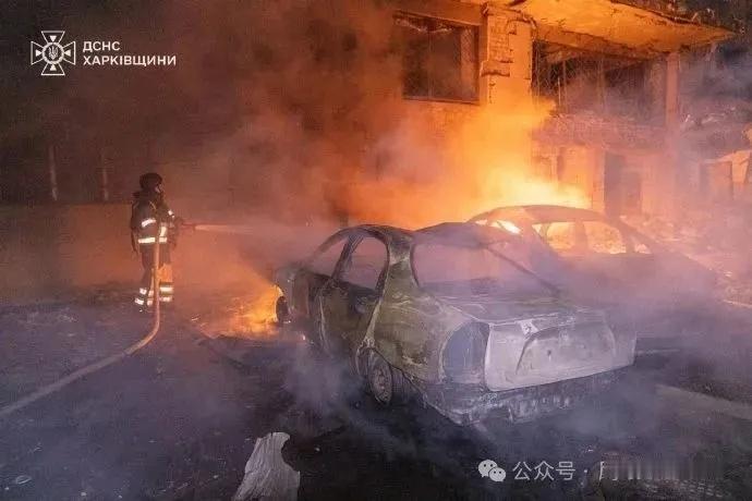 烽火问鼎计划 昨晚，哈尔科夫遭到俄军重点空袭，根据警方公布的数据，俄军对哈尔科夫