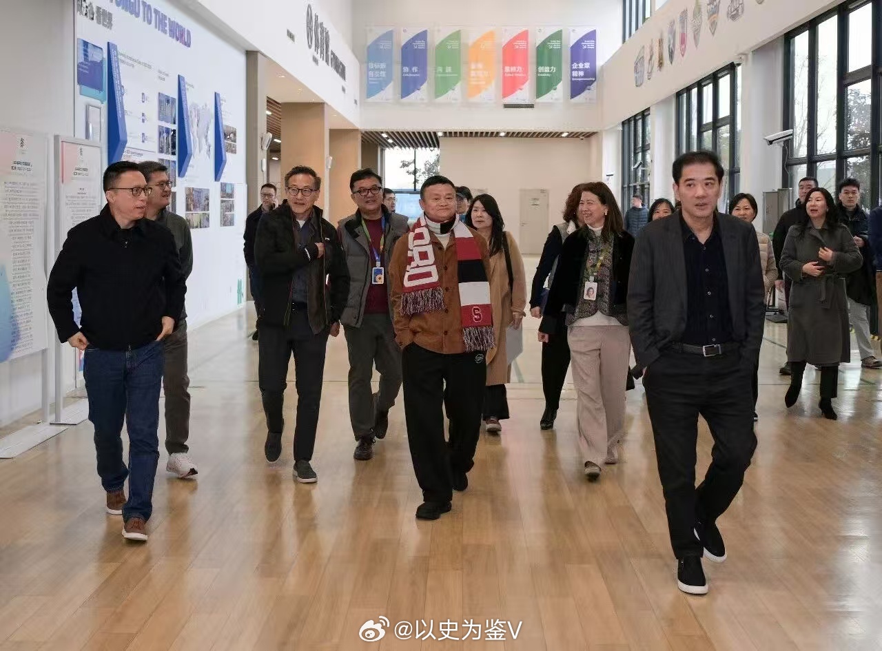 马云现身云谷学校交流AI感觉AI应该用来帮人做重复和琐碎的事，甚至技巧性的事。让