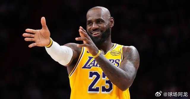 北京时间4月1日，在菲尼克斯太阳今日客场惜败奥兰多魔术后，洛杉矶湖人正式锁定季后