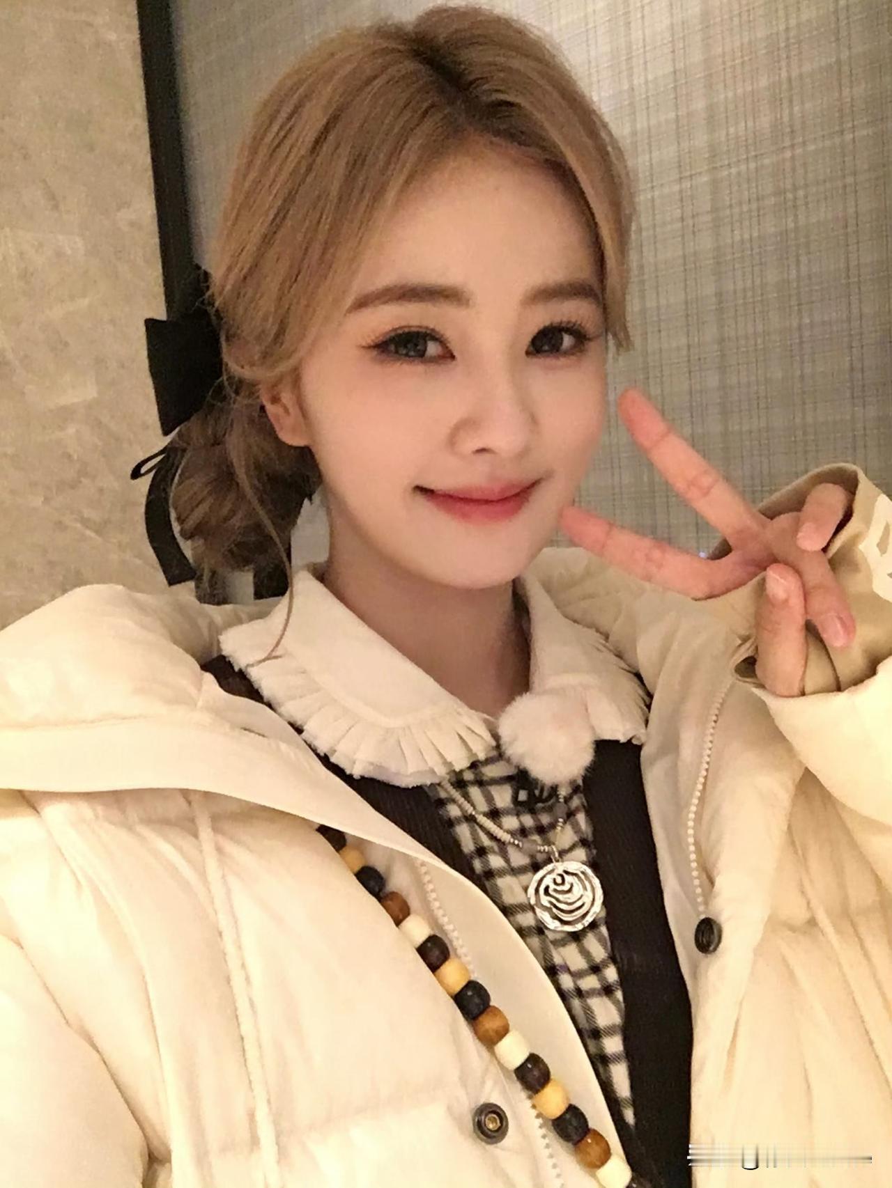 1月23日，白鹿今年还打算进组拍戏么？
🥝新综艺《我做经纪人》，白鹿，范丞丞，