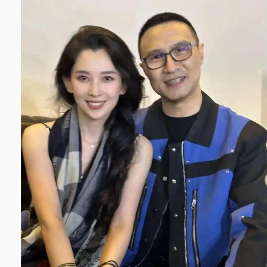 汪峰悄悄退出合伙公司，清空过往痕迹不发声，一年多轰轰烈烈恋情背后藏着难言真相
几