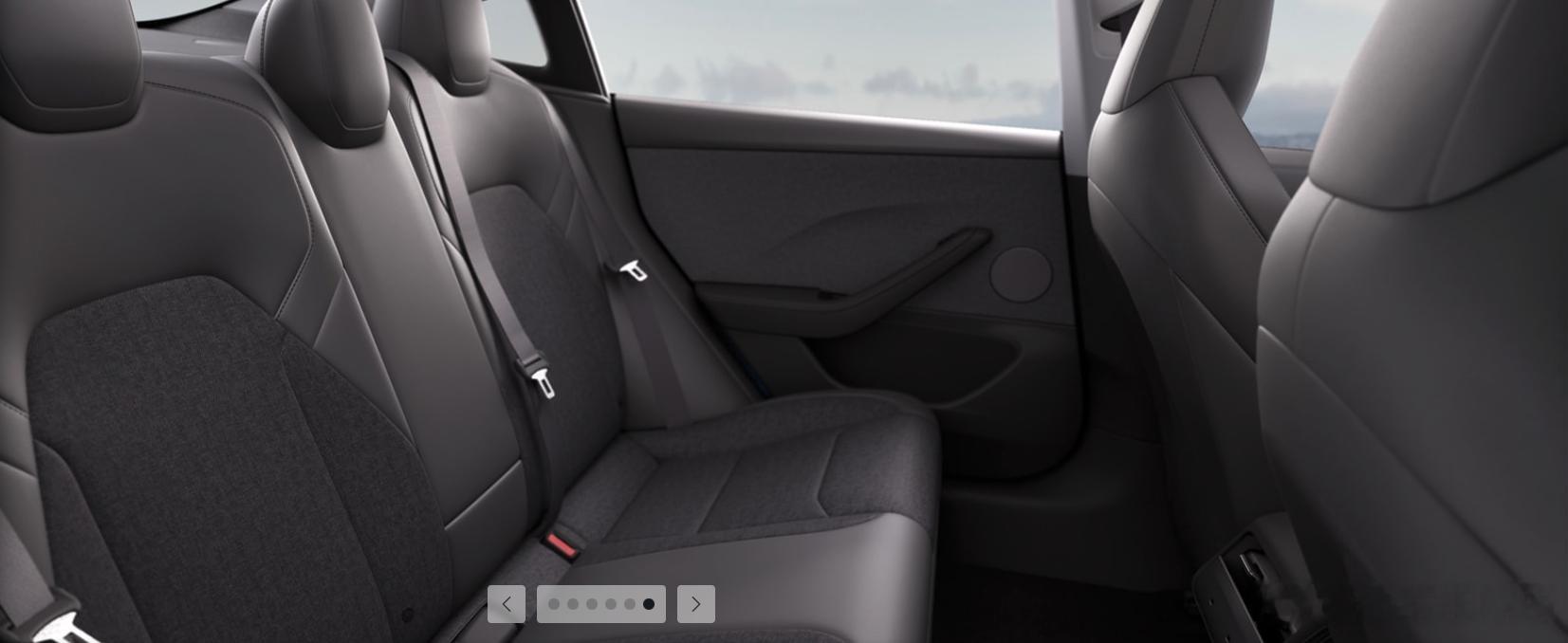 港版特斯拉Model 3出斋版，定价20.5万港币（约17.5万）因为足够低配，