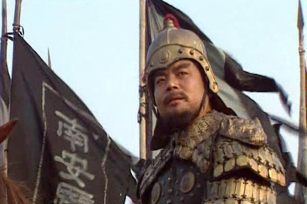 张飞和庞德单挑，估计100回合内张飞能胜出。
樊城之战中，庞德和关羽大战一百回合