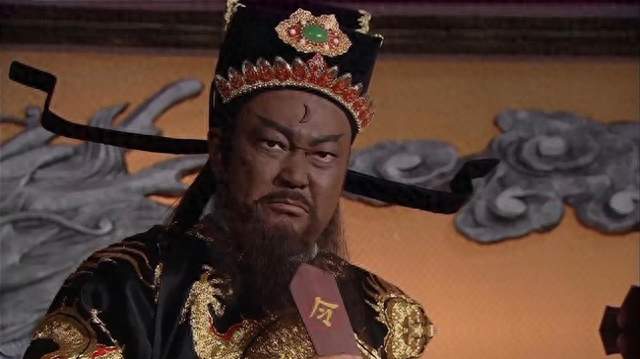 包拯的遗产有多深厚？后代吃了1000年，29代孙竟成世界船王