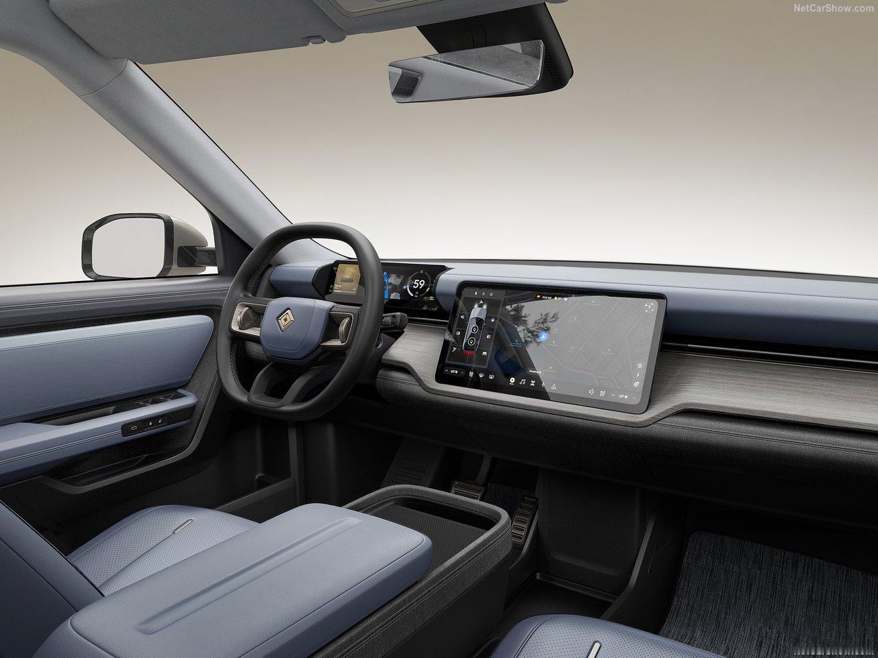 Rivian发布了R2、R3两款新车的全新中型电动平台，R3还会衍生出R3X。R