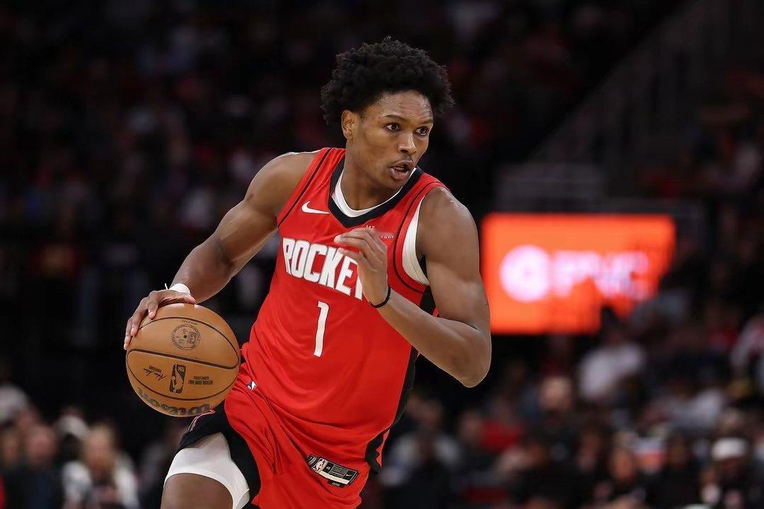 全能输出！阿门15中7拿到21分8板9助2断 正负值+15最高篮球nba 2月1