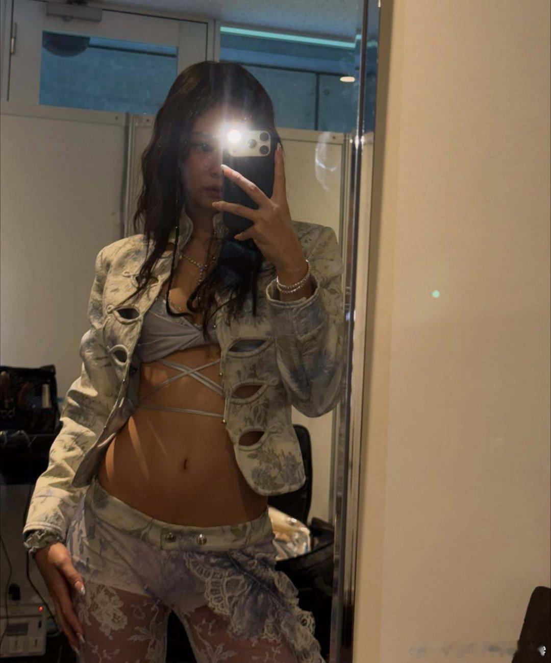 Jennie发长文Jennie啊，谢谢你一直这么真诚地对待我们。未来的路还很长，