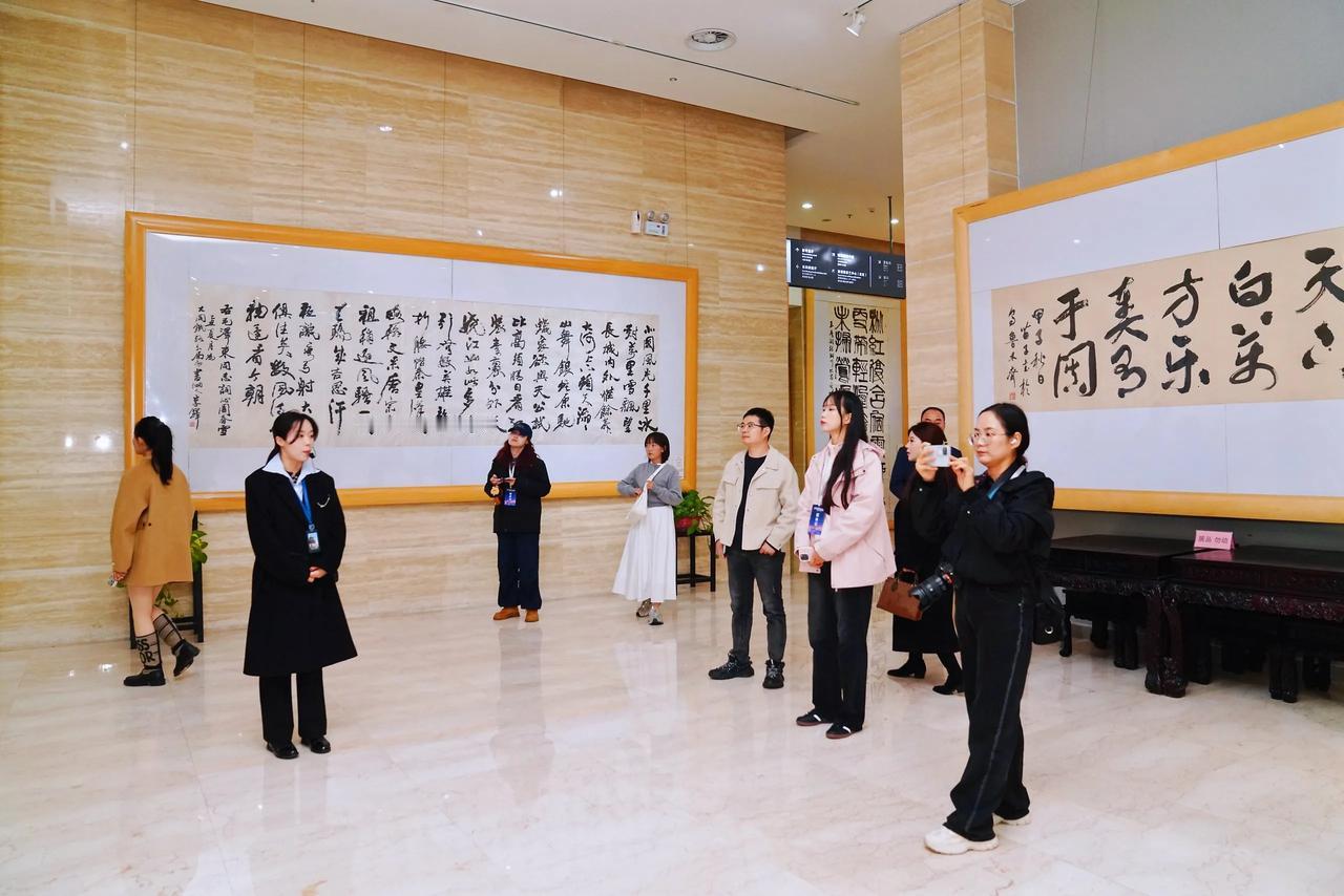 智绘陕西【咸阳清渭楼美术博物馆，笔墨里藏着万千气韵】清渭楼美术博物馆凭渭水而立，