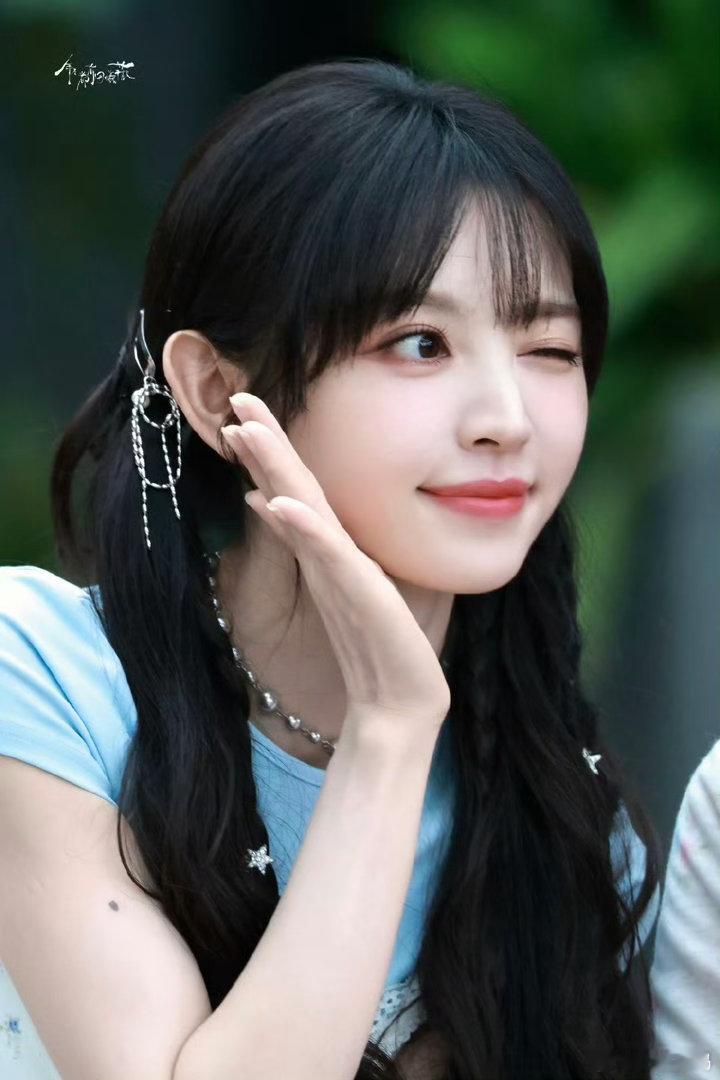 田曦薇双马尾好甜这个田曦薇今天完全蓝莓小蛋糕🫐🎠公主我要把你放进八音盒里一直