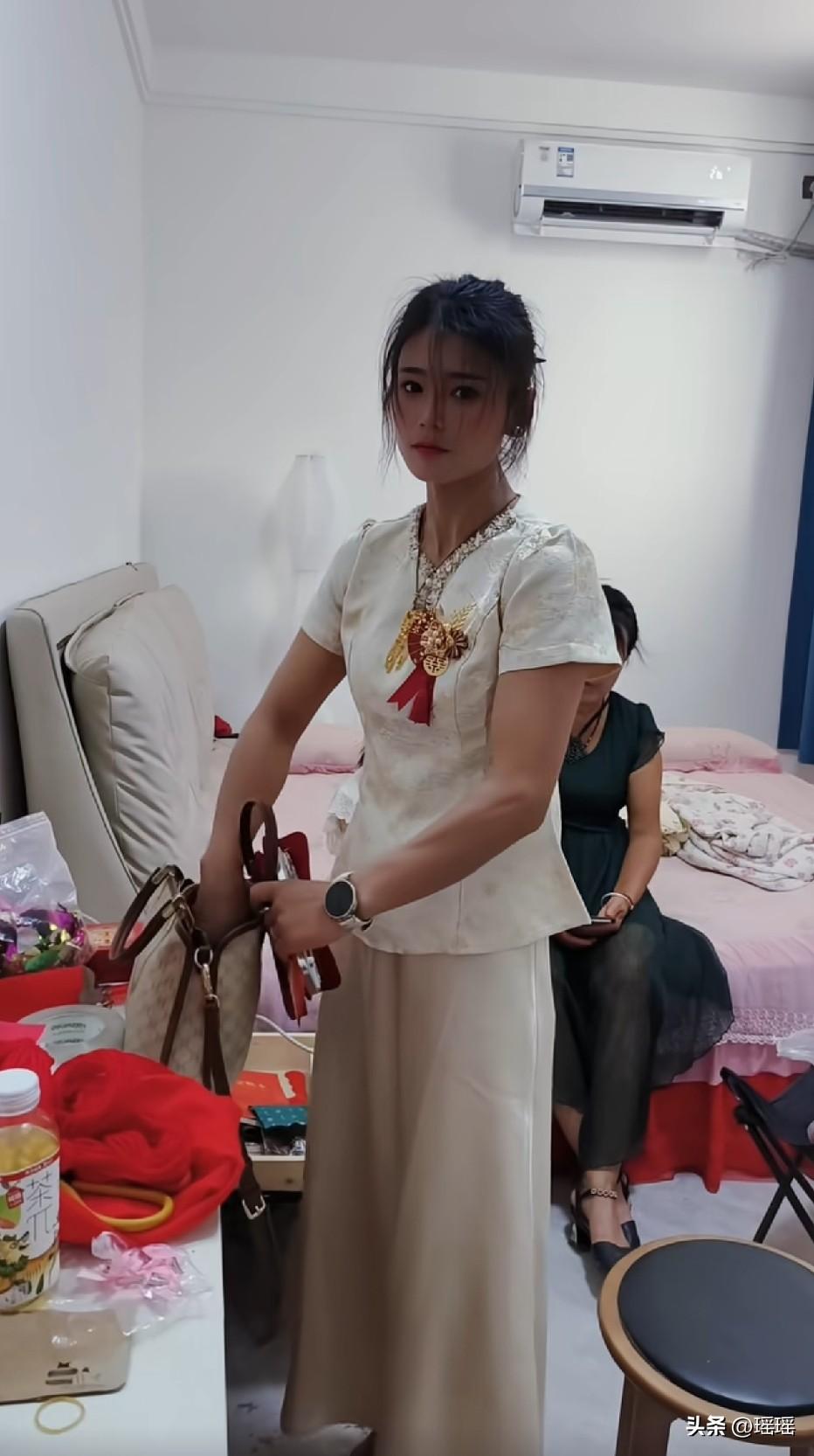 年轻婆婆真好，人家91年的都当婆婆了