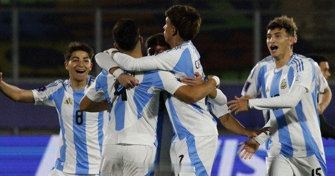 周三2025世青赛 比赛结果（小组赛 - 第 2 轮）：- 西班牙 🇪🇸 2