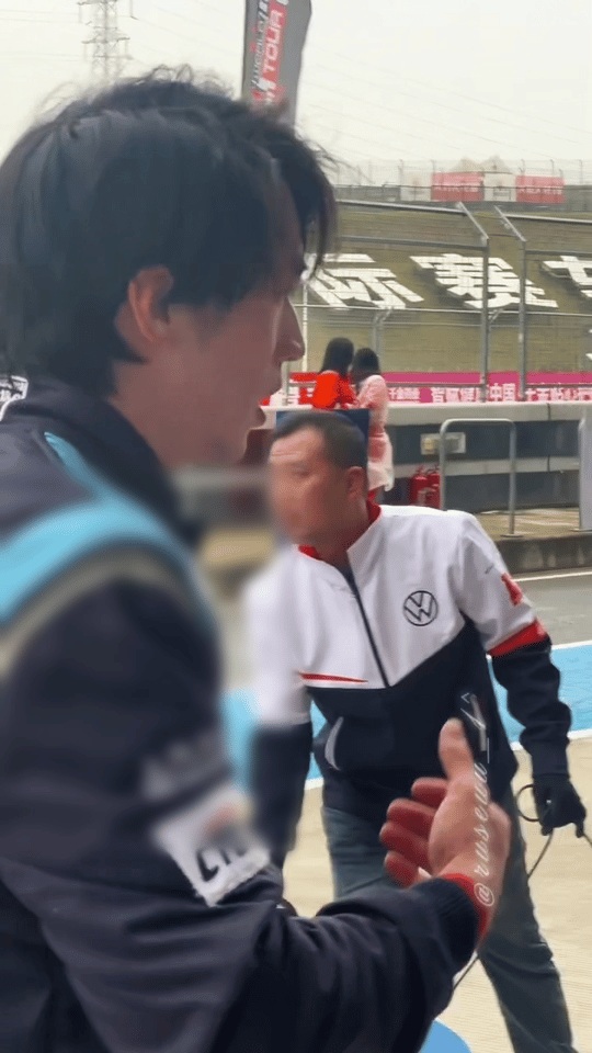 许魏洲极限救车后手一直在抖 机械故障毫无征兆，方向盘瞬间失效！许魏洲靠肌肉记忆和