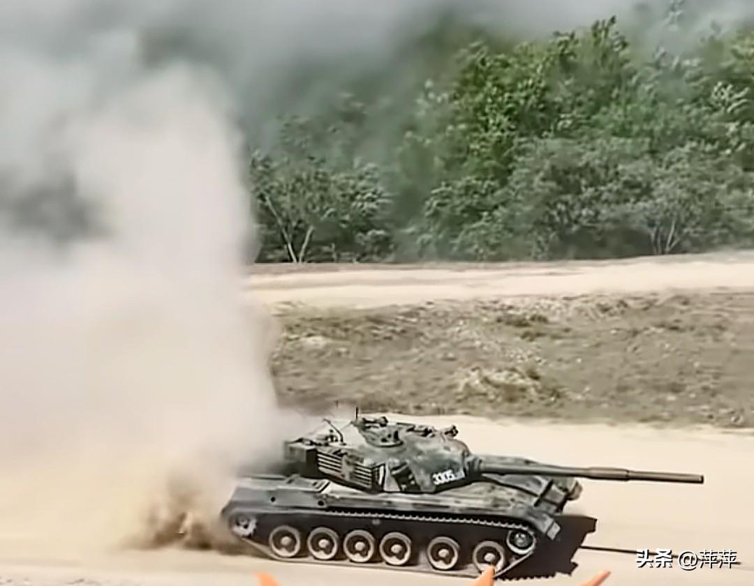 中国军号实拍！96A坦克尽显陆战王牌本色
 
来自中国军号的实拍画面，展示了我军