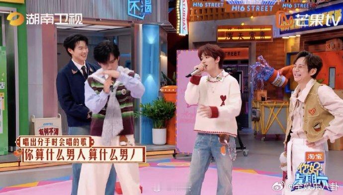 丁程鑫对镜子自省式唱歌你好星期六丁程鑫对镜子自省式唱歌真的好有想法，清唱音色干净