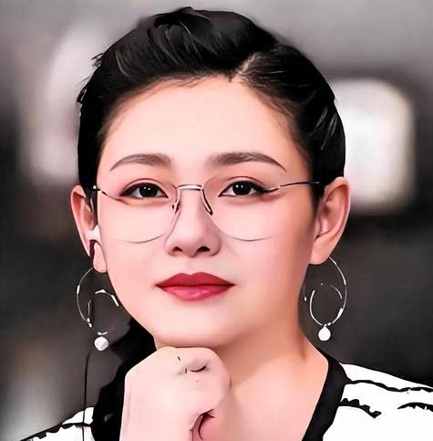 豪门梦碎，女神变村妇，大S的“自由漂流瓶”盛满的，是悲剧还觉醒”
说起来，大S的