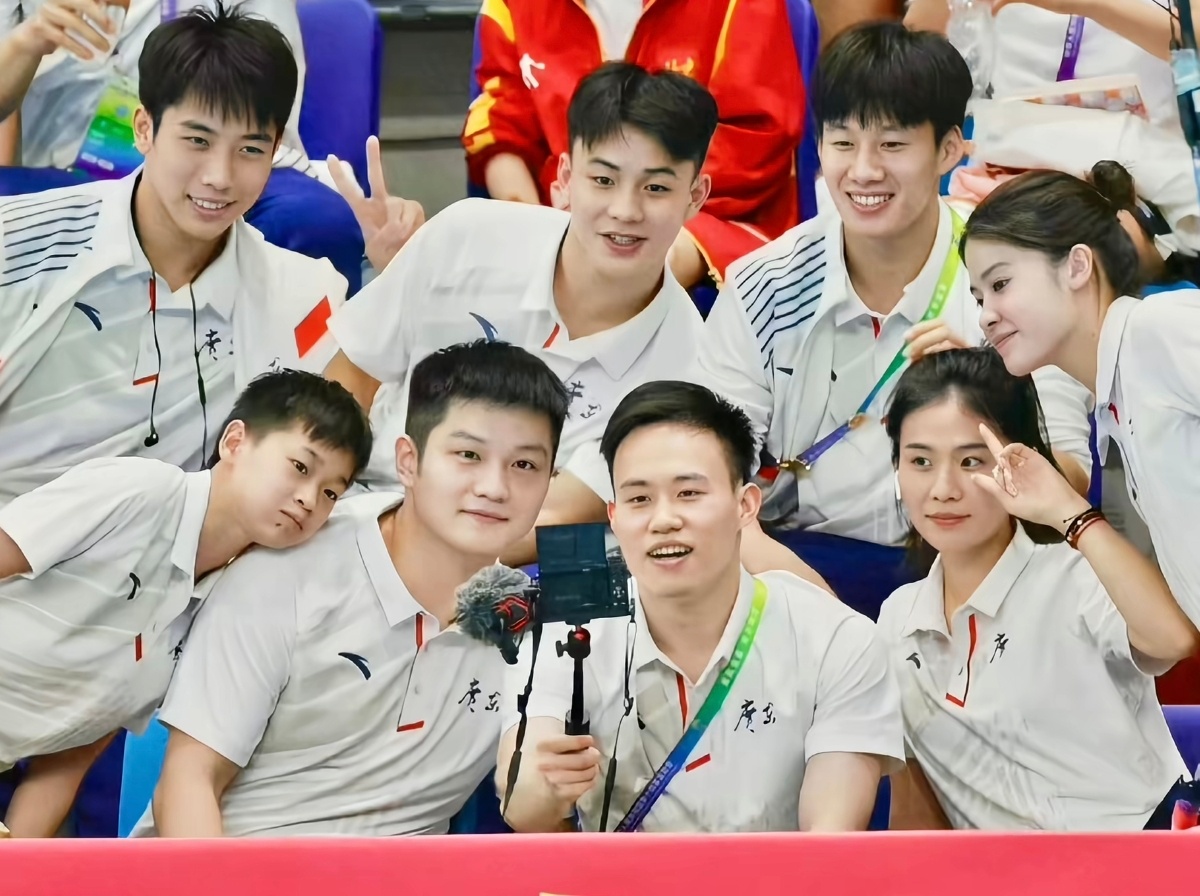 是“我太大一只了”的具象化，亦是可靠的具象化。 