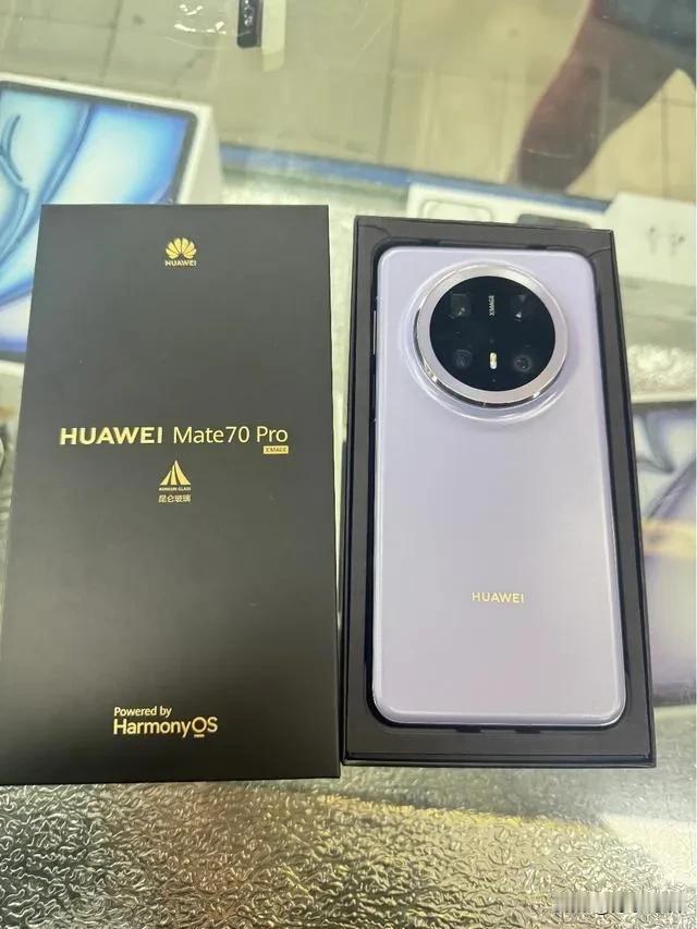 Mate70pro，心心念念的神机到手了。除了侧边指纹，拉低了高端机的配置，还有