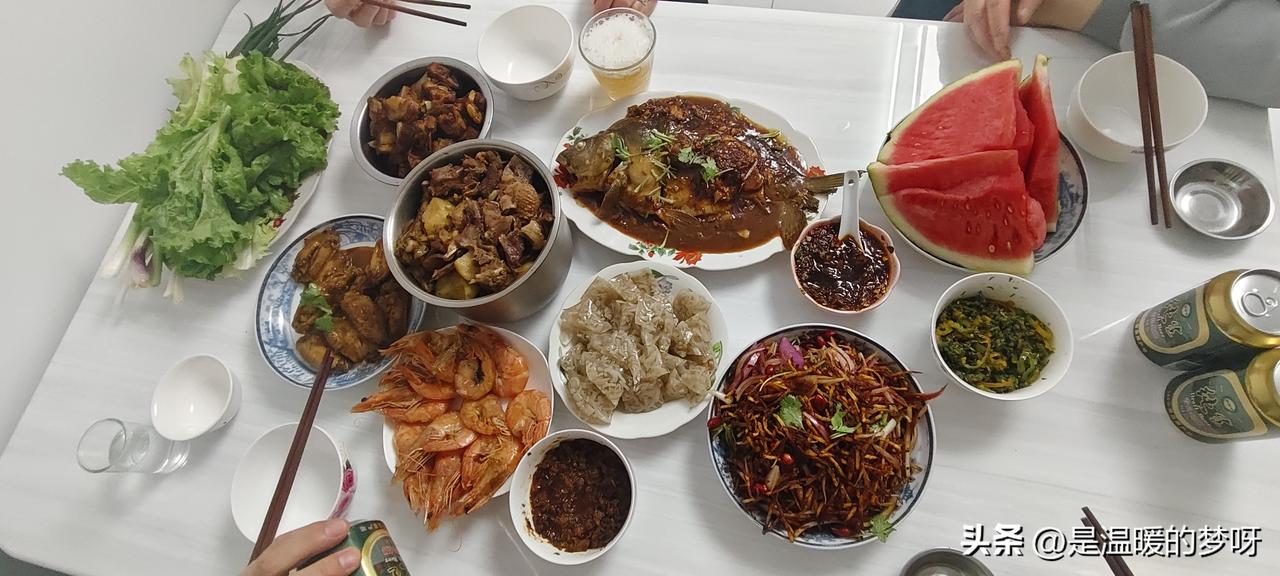 有这样的哥嫂
该怎么办？

昨天是老妈77岁的生日
我和姐姐商量着给老妈过生日的