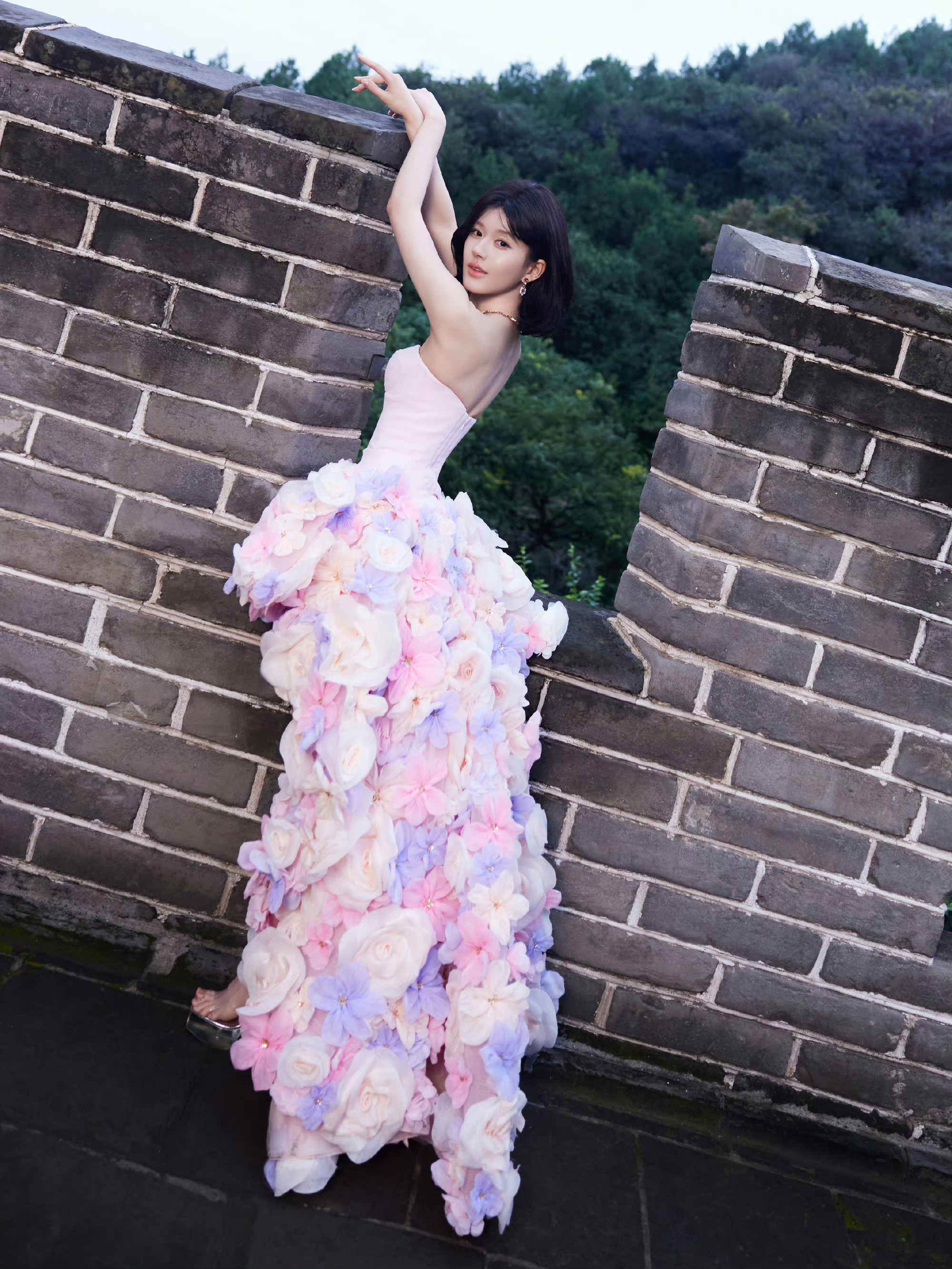 #赵露思[超话]#  💜#赵露思粉孔雀#💜#赵露思珠帘玉幕# 🦋不用见日月