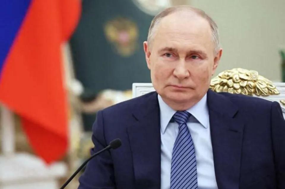 大选前夕雷霆亮剑！
普京下达最严封杀令，俄政坛暗战全面升级。
 
当地时间4月2