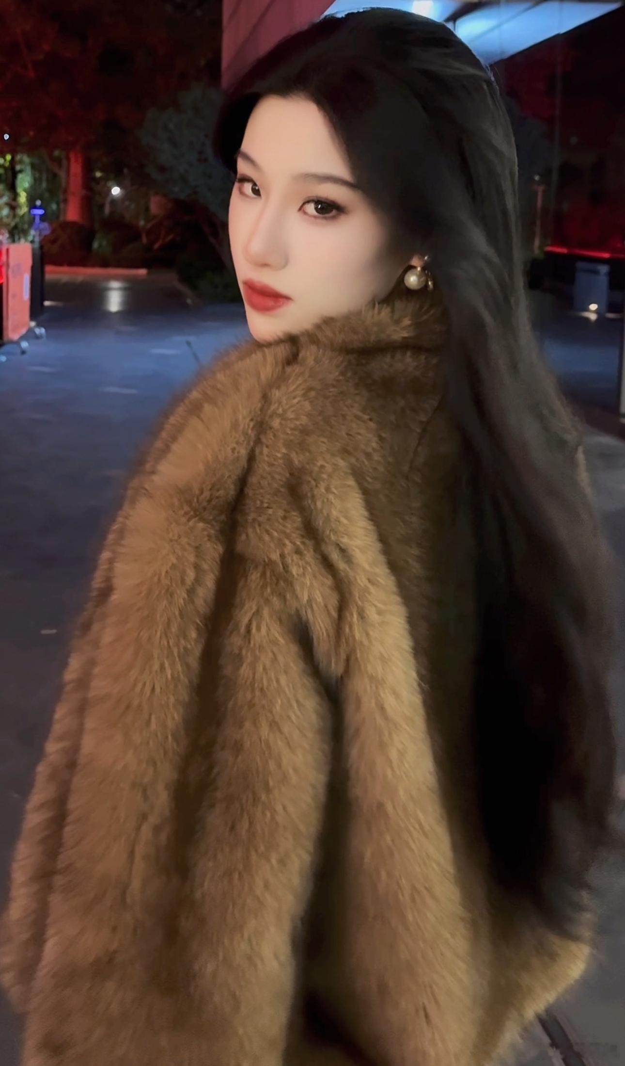 姐每天都清醒快乐 风华绝代  