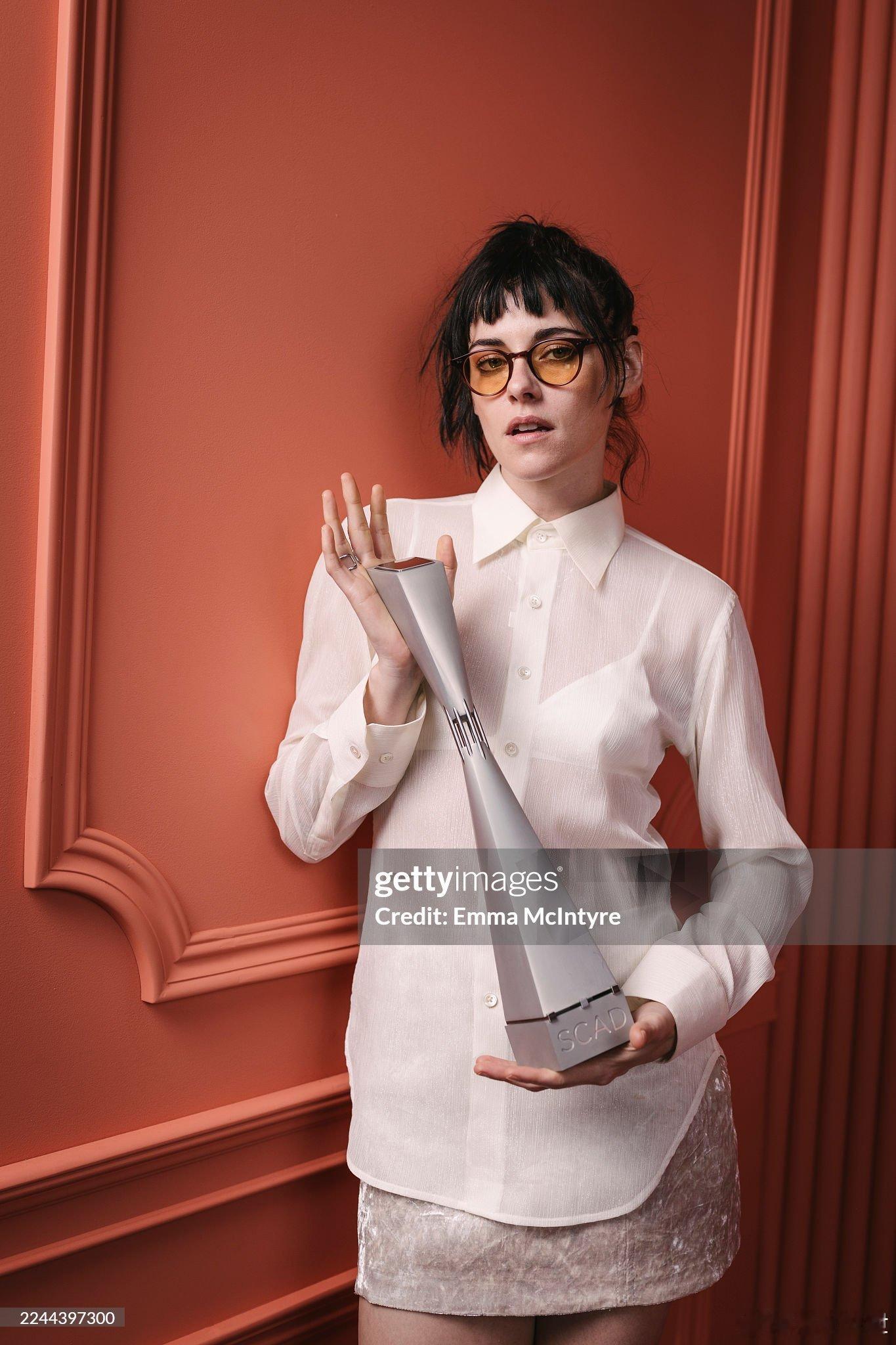 克里斯汀·斯图尔特新造型出席电影节活动： ​​​