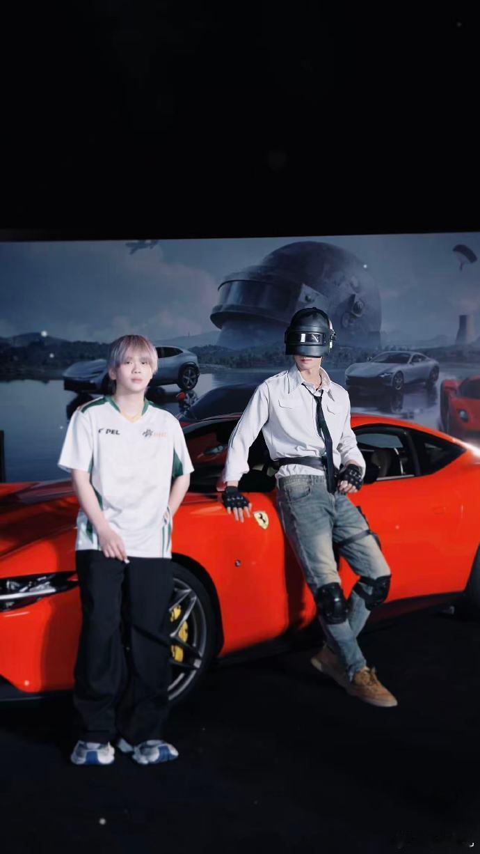 坐上诚C的车哪怕是超跑也愿意🚗跟上诚 C 的脚步一起兜风也太惬意了！简简单单的