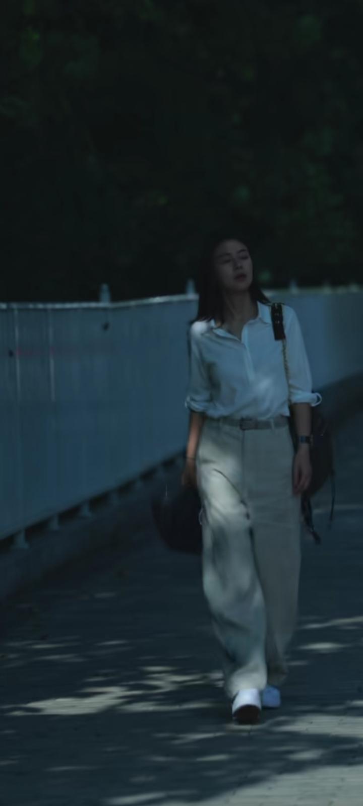 夏日生活打卡季那些熬过的黑夜，终会化作照亮前路的晨光。