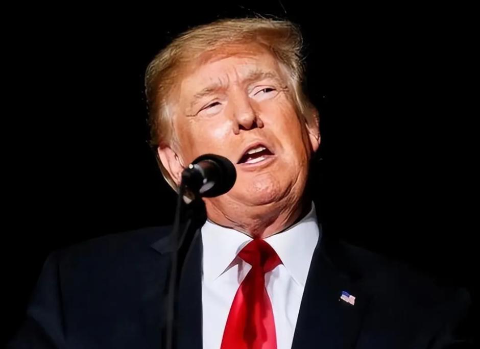 特朗普终于活明白了，他明确表示：“如何处理合湾问题取决于中方”。估计赖清德和高市