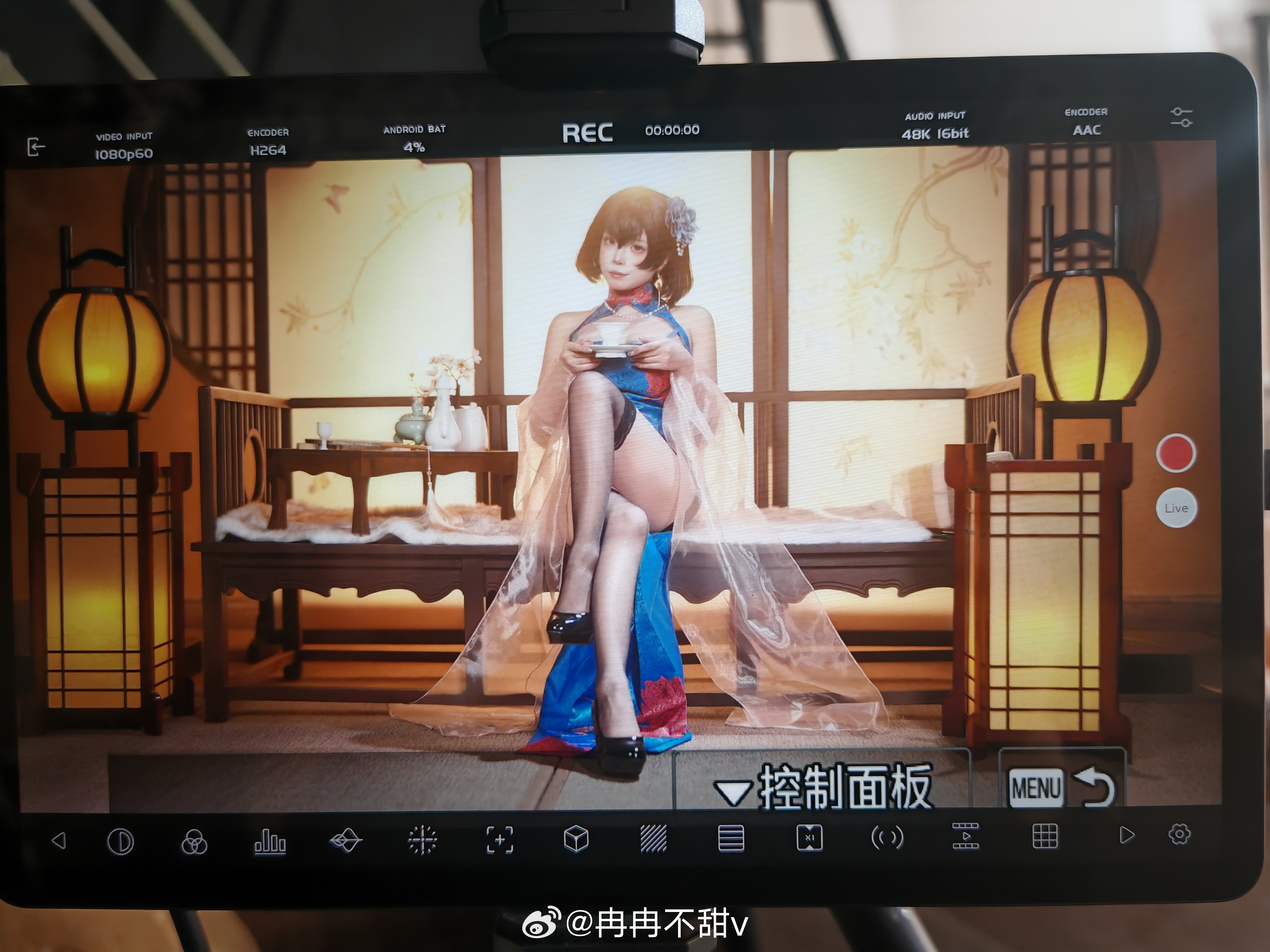 发发今天的速报[抱一抱]碧蓝爽歪歪！📹动漫嘉年华二次元cos大赏 ​​​