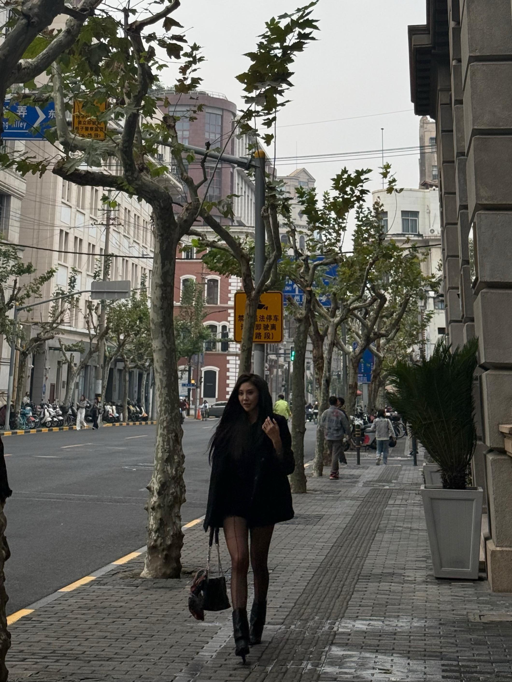 你跪下我求你点事呗