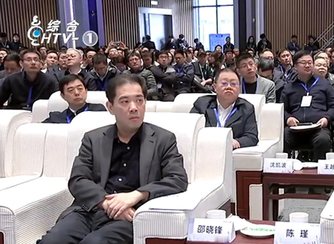 11月22日，杭州AI开源生态大会暨“魔搭社区”（杭州）开发者中心启用活动举行。